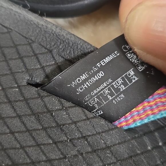 CHACO PINK AND BLACK LOWDOWN FLIP FLOPS, SIZE 8 - Picture 5 of 6